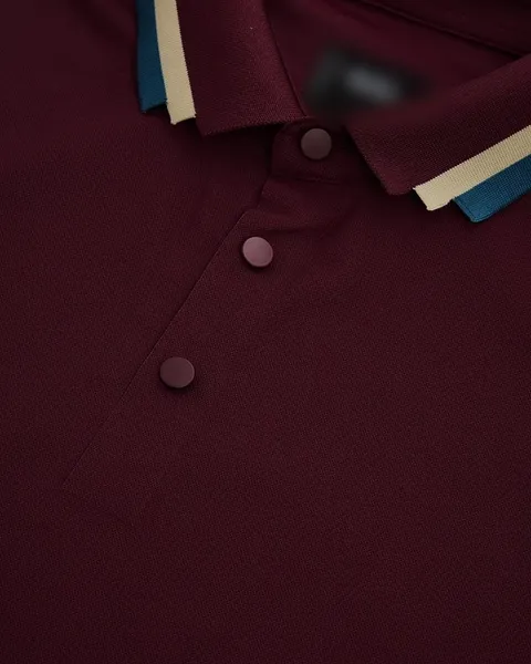 Tipped-collar polo in Maroon